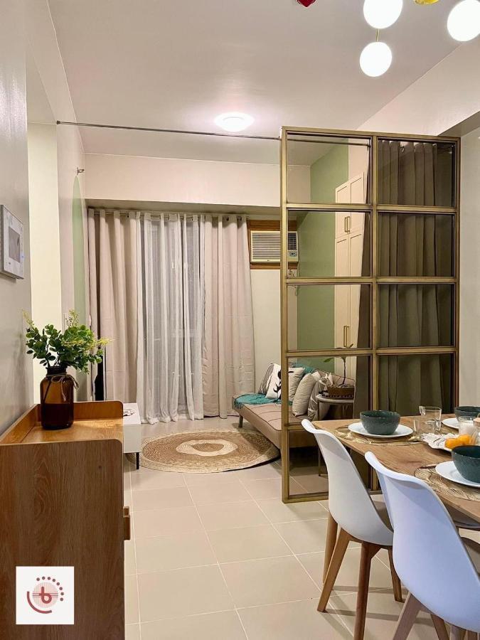 Jhezzstuffs Staycation 伊洛伊洛 外观 照片